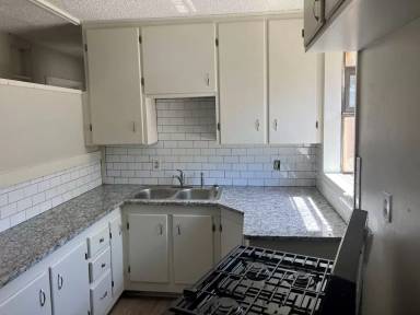 Main picture of 360 Lancaster Dr