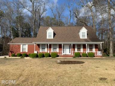 Main picture of 29125 Henderson Cir