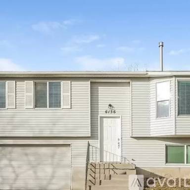 Main picture of 6136 S Woodsborough Way