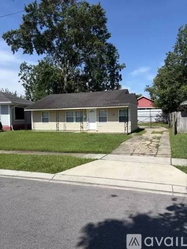 Main picture of 4650 Kendall Dr