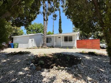 Main picture of 7000 Glade Ave