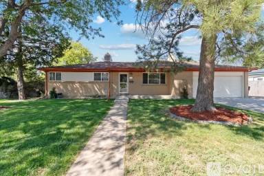 Main picture of 6903 S Ulster Cir
