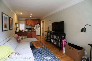 Main picture of 1379 Vallejo St