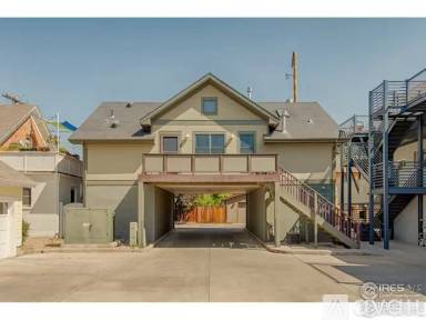 Main picture of 1933 Pearl St