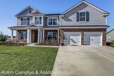 Main picture of 143 Greyfield Cir