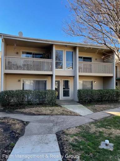 Main picture of 6773 Quail Hollow Ct