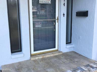 Main picture of 3614 W Roland St