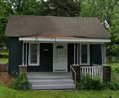 Main picture of 2001 S Locust St