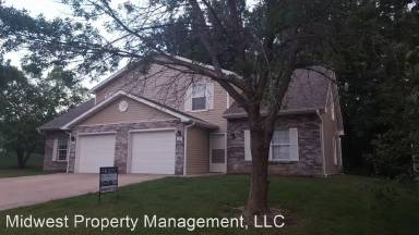 Main picture of 5567 Pinehurst Ln