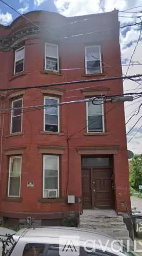 Main picture of 12 Hutton St