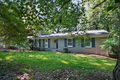 Main picture of 807 Cardova Dr NE