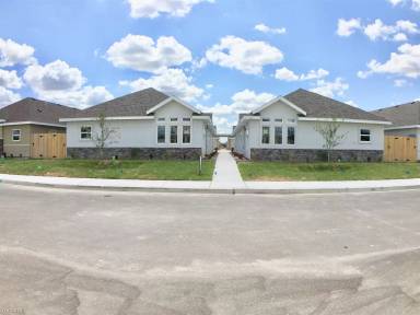 Main picture of Monmack Landing