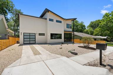 Main picture of 909 Payne Ave