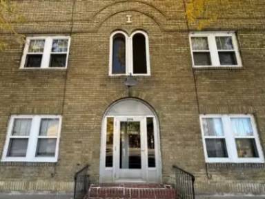 Main picture of 2016 Central Ave NE
