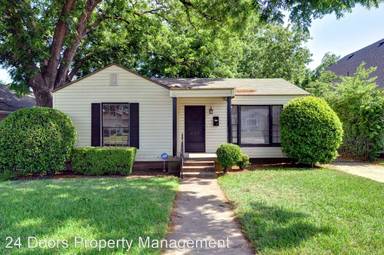 Main picture of 4517 Pershing Ave