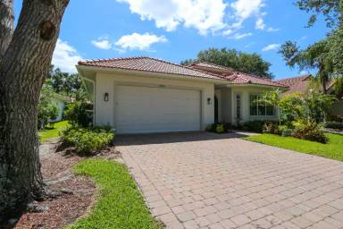 Main picture of 4842 Europa Dr