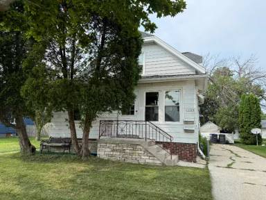 Main picture of 1822A Superior Ave