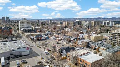 Main picture of 985 N Corona St