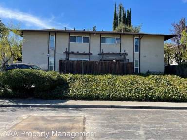 Main picture of 83 Donegal Way