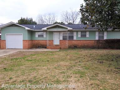 Main picture of 303 Larkwood Dr SW