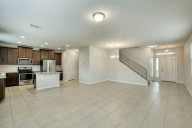 Main picture of 529 Betty Ann Way