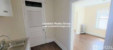 Main picture of 5230-5240 N Rockwell St Apartments