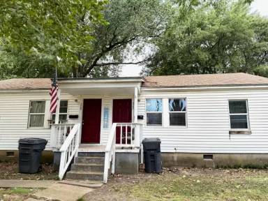 Main picture of 327 Ash St