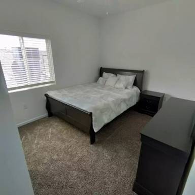 Main picture of 1322 S Santa Fe St