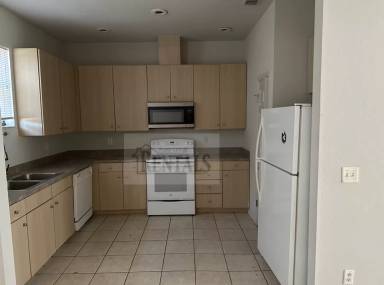 Main picture of 3617 W Reynolds St