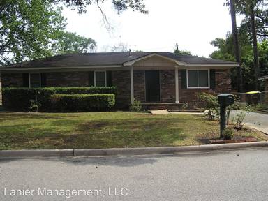 Main picture of 208 Wesley St