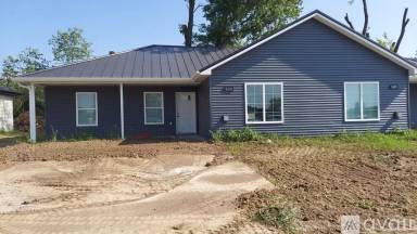 Main picture of 403 Eagle St