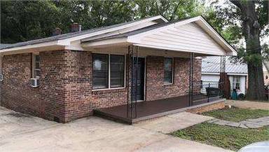 Main picture of 313 Beatrice St