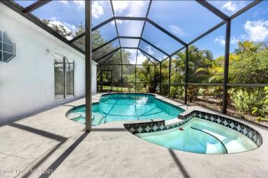 Main picture of 6912 Raccoon Ct