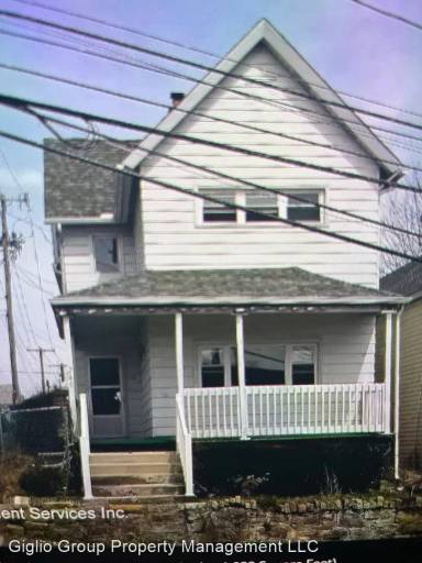 Main picture of 240 Theodore St