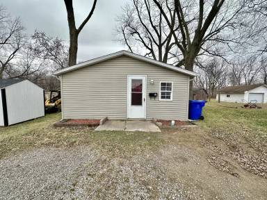 Main picture of 1126 S Ohio St