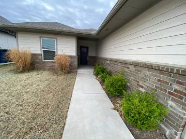 Main picture of 504 Martina Ln