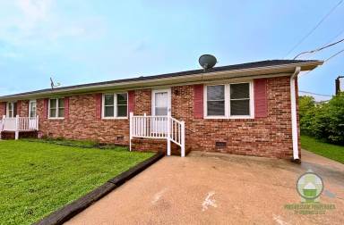 Main picture of 900 E Georgia Rd