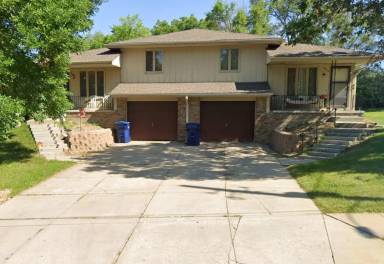 Main picture of 4874 Robin Dr