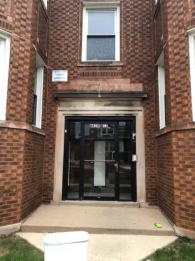 Main picture of 6612 S Albany Ave