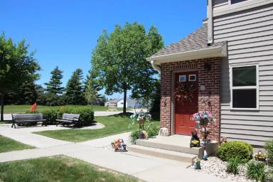 Main picture of Arbor Ridge Senior Apartments