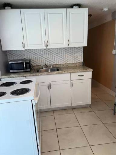 Main picture of 2701 NW 18th Ter