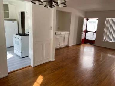 Main picture of 111 Bennett Ave