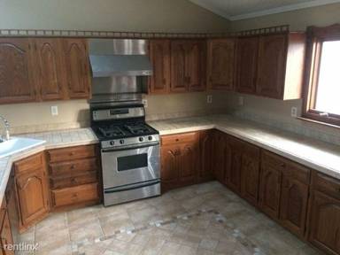 Main picture of 3113 Lisbon Ave