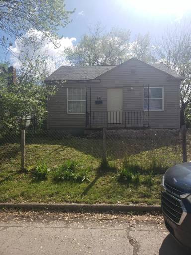 Main picture of 35 N Forest Ave