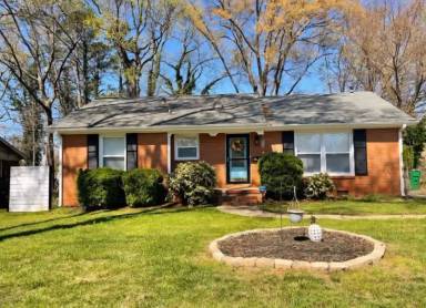 Main picture of 1042 Interurban Ave