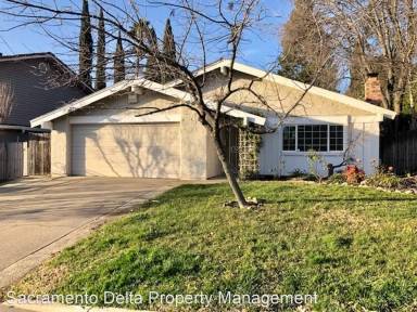 Main picture of 7164 Woodmore Oaks Dr