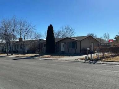 Main picture of 321 Antimony St