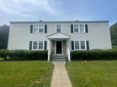 Main picture of 1919 Fort Bragg Rd
