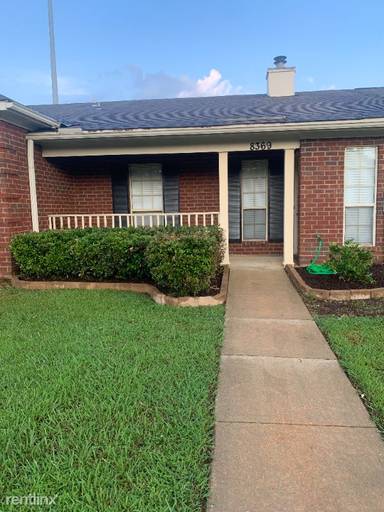 Main picture of 8369 Grand Oak Ct