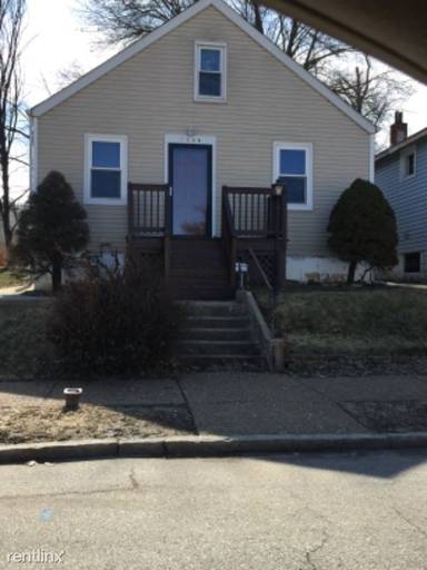 Main picture of 1156 Howell St